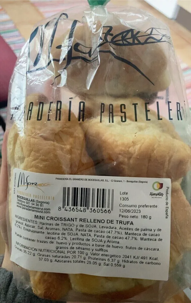 Mini croissant relleno de trufa