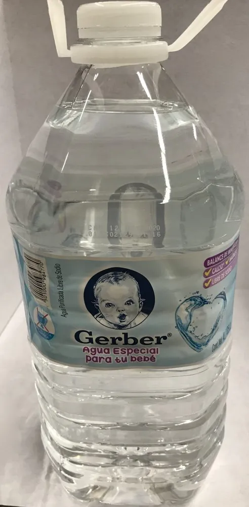 Agua especial para bebé
