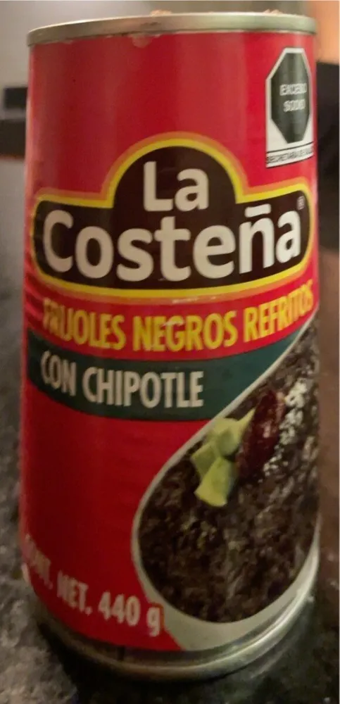 Frijoles negros refritos con chipotle