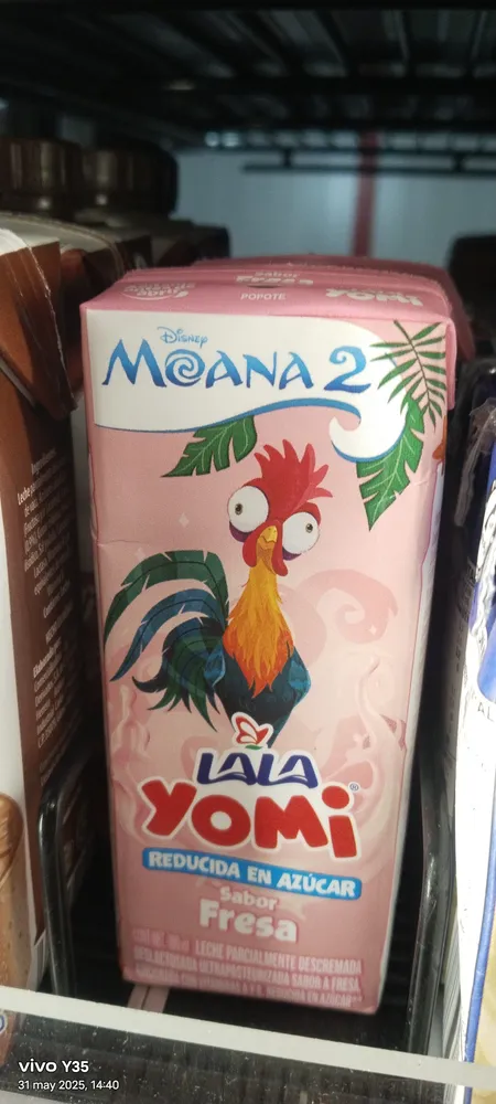 Leche yomi de fresa