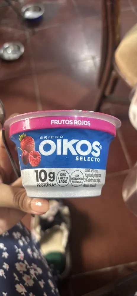 Yoghurt griego con 3% de frutos rojos