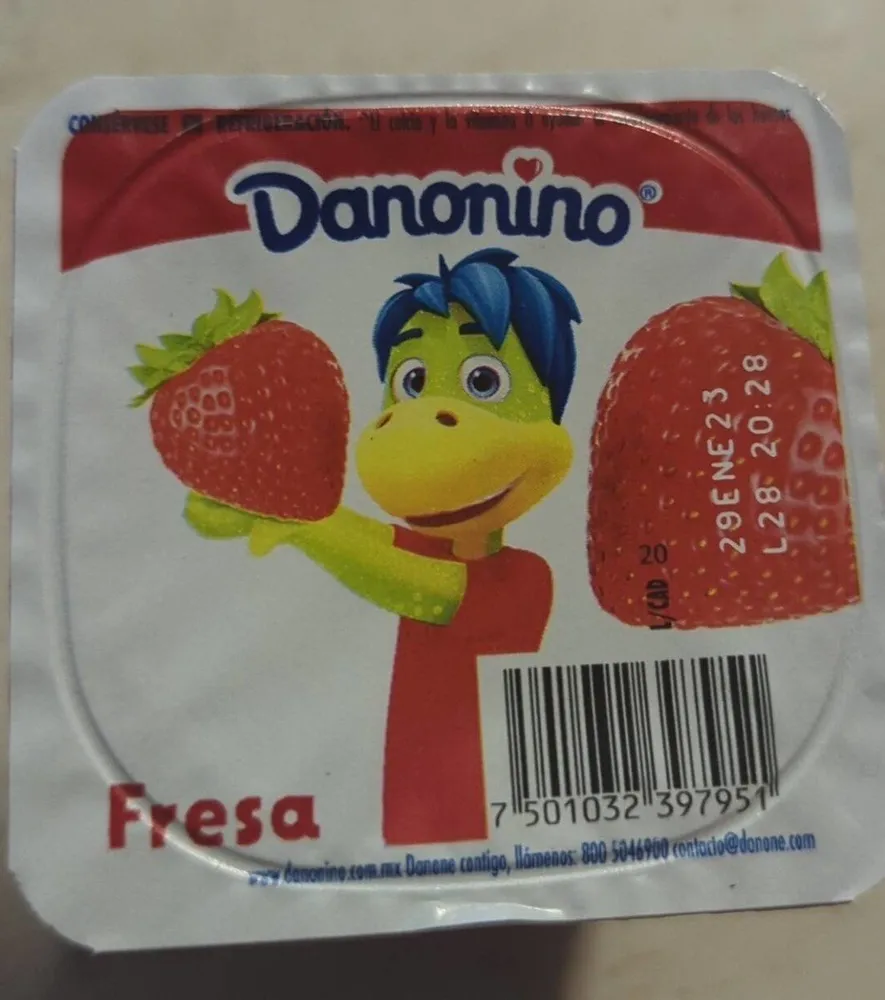 Queso petit suisse Danonino sabor fresa