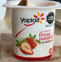 Yoplait contiene trozos de fresa natural y probióticos