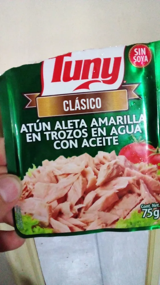Atún Aleta Amarilla En trozos En Agua Con aceite