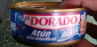 Atún de aleta amarilla en agua