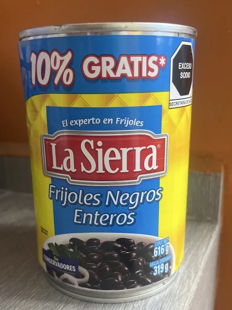 Frijoles Negros Enteros