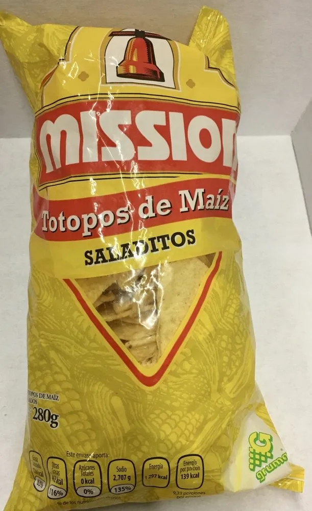 Totopos de maíz salados