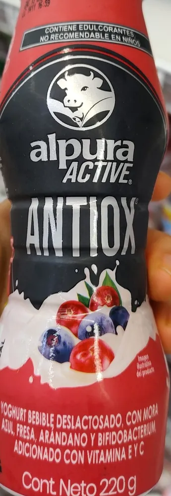 Bebida a base de leche antioxidante sabor arándano