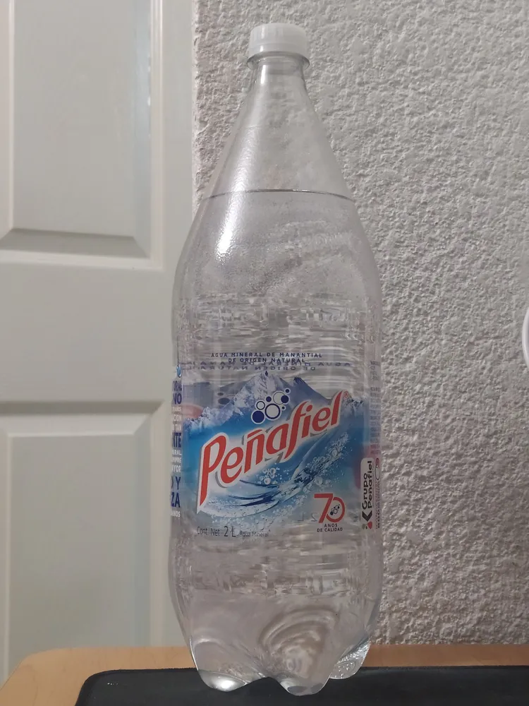 Agua mineral de Manantial Peñafiel