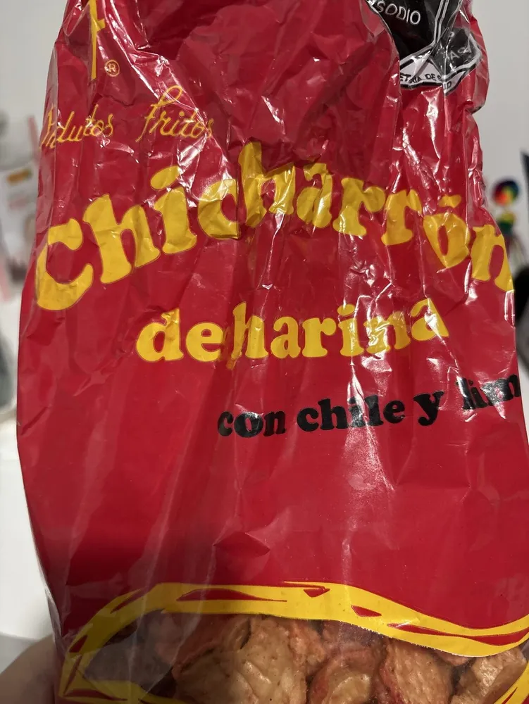 Chicharrón De Harina Con Chile Y Limon