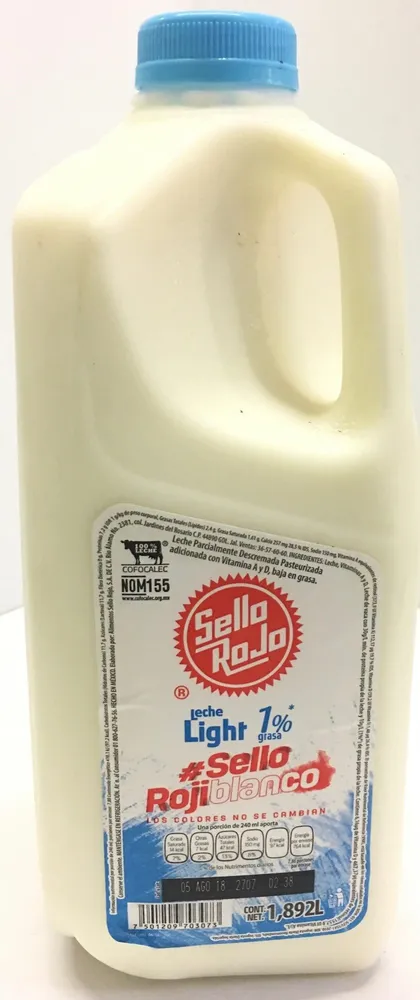 Leche light 1 % grasa.