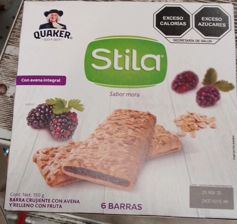 Barras de avena Quaker Stila sabor moras