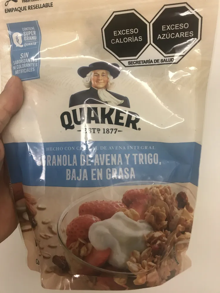 Quaker Granola de Avena y Trigo