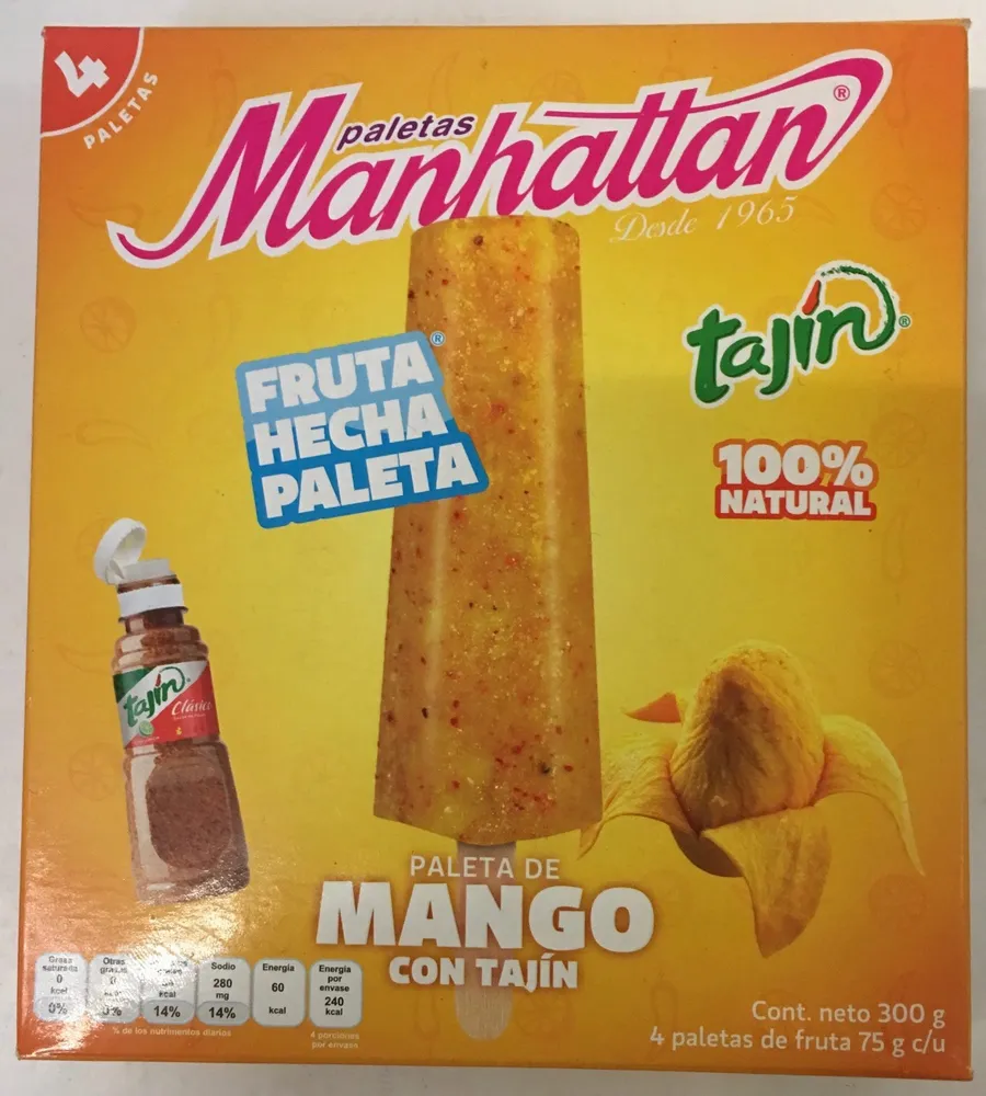 Paleta helada de mango con tajin