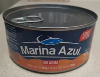 Lomo de atún aleta amarilla en agua