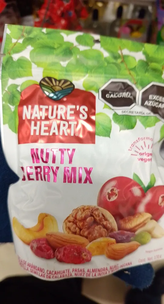 NUTTY BERRY MIX