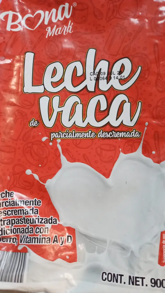 Leche de vaca parcialmente descremada