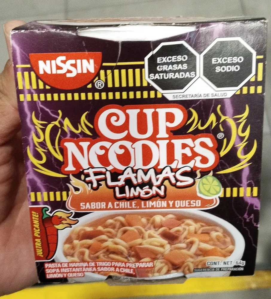 Cup Noodles flamas limon