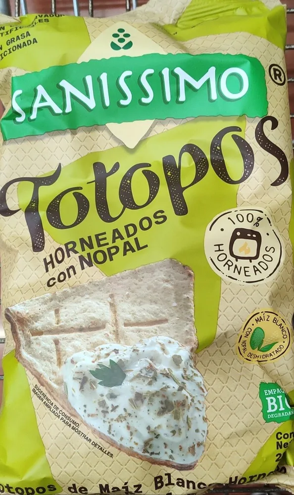 Totopos de maíz horneado con nopal