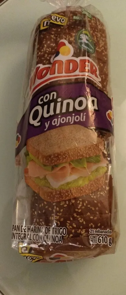 Pan con Quinoa y ajonjolí
