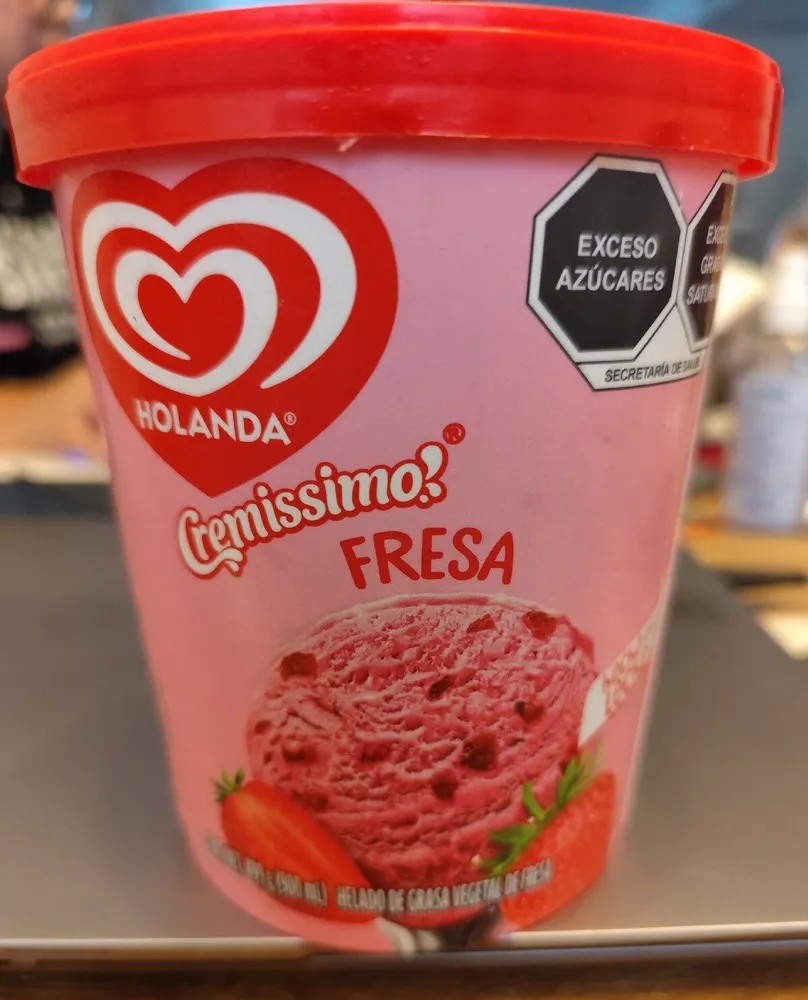 Strawberry Ice Cream, milk base