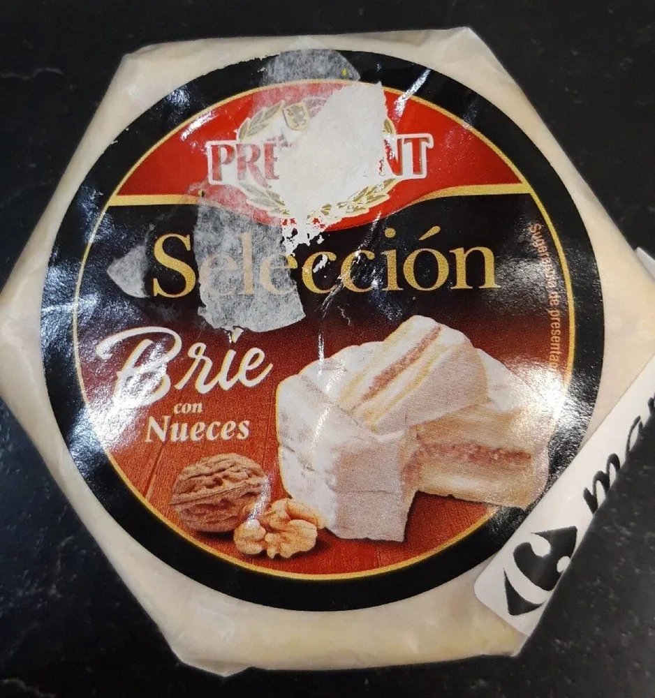 Queso brie con nueces