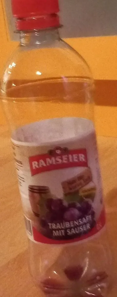 Traubensaft mit Sauser