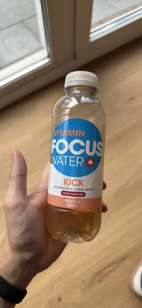 Focus Water Kick Peach & Apple