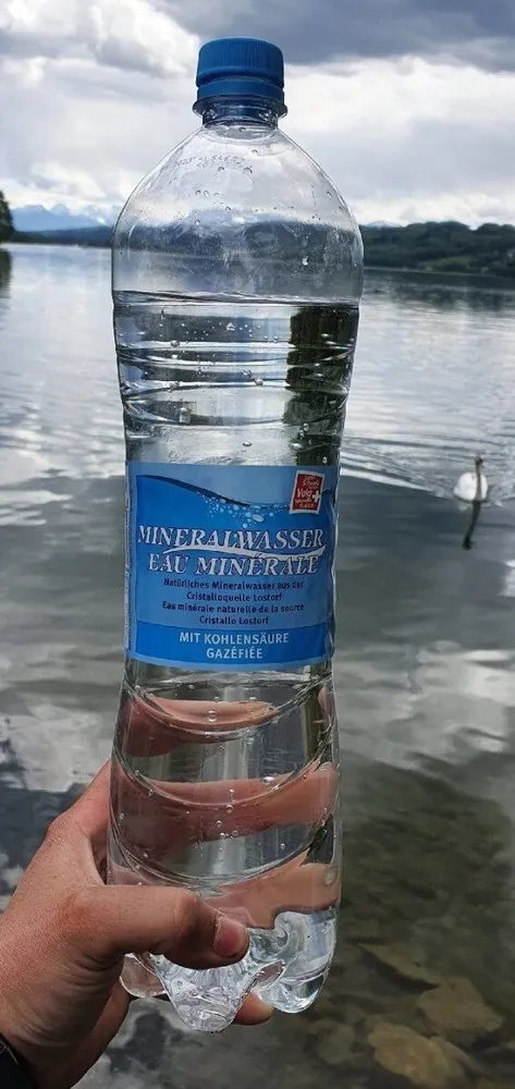 Mineralwasser mit Kohlensäure