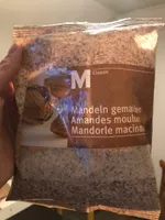 Nüsse Mandeln gemahlen ungeschält
