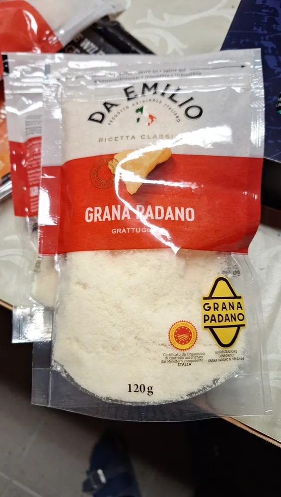 Grana Padano Gerieben