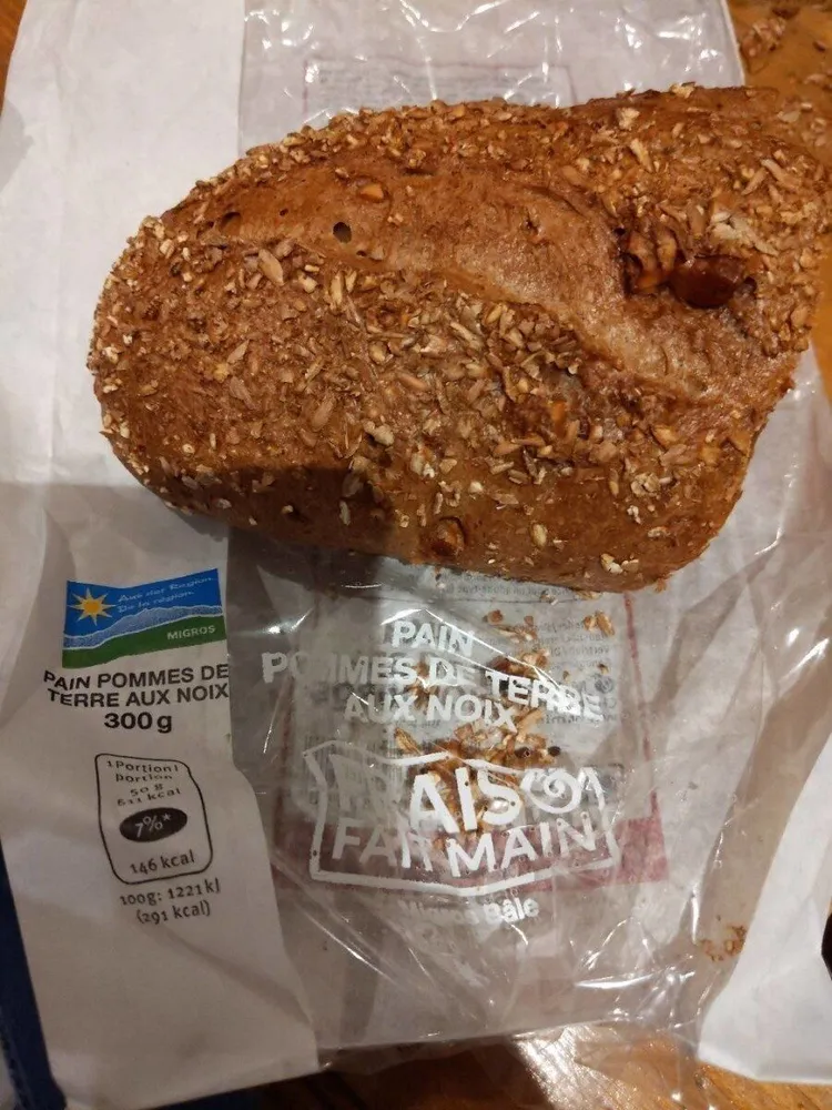 Pain pommes de terre aux noix