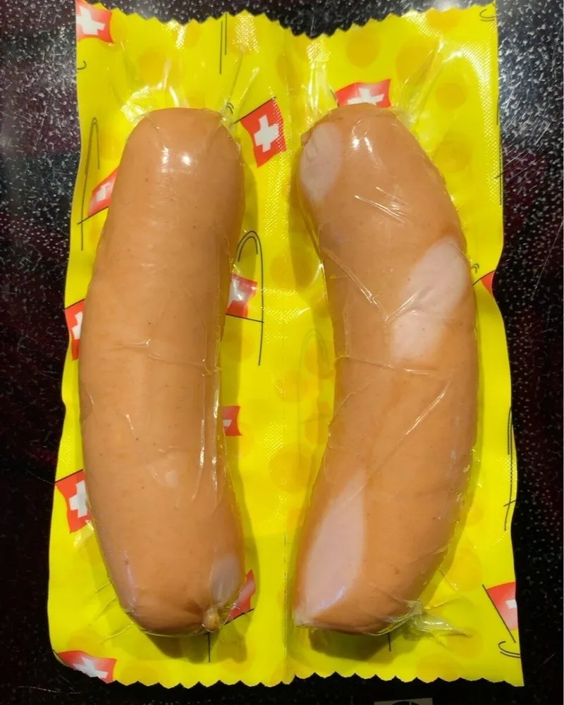 Grillwurst mit Käse