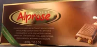 Chocolat au lait aux noisettes entières