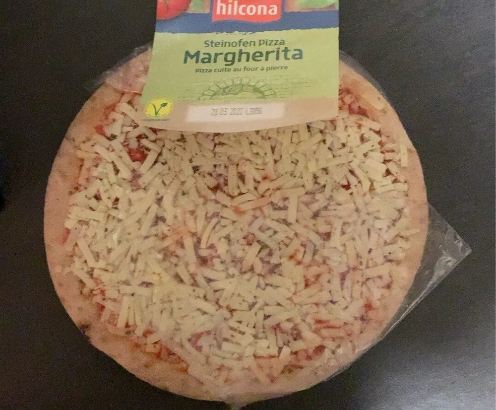 Pizza cuite au four à pierre