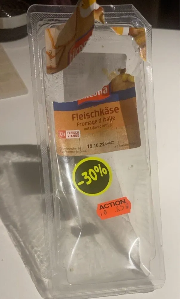 Fromage d'Italie avec concombre au vinaigre
