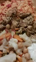 Hähnchen-Gyros auf Tomatenreis