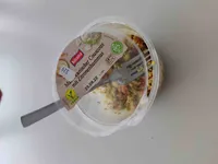 Marokkanischer Couscous mit Zitronenhummus