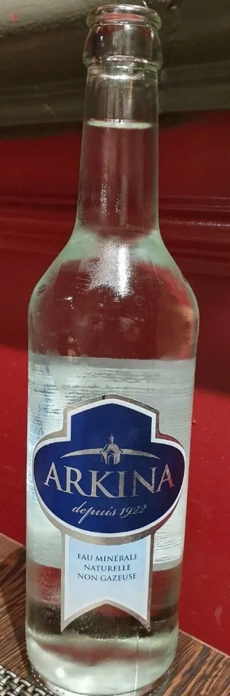 Eau minérale naturelle non gazeuse