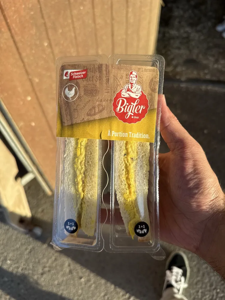 Sandwich carré poulet curry