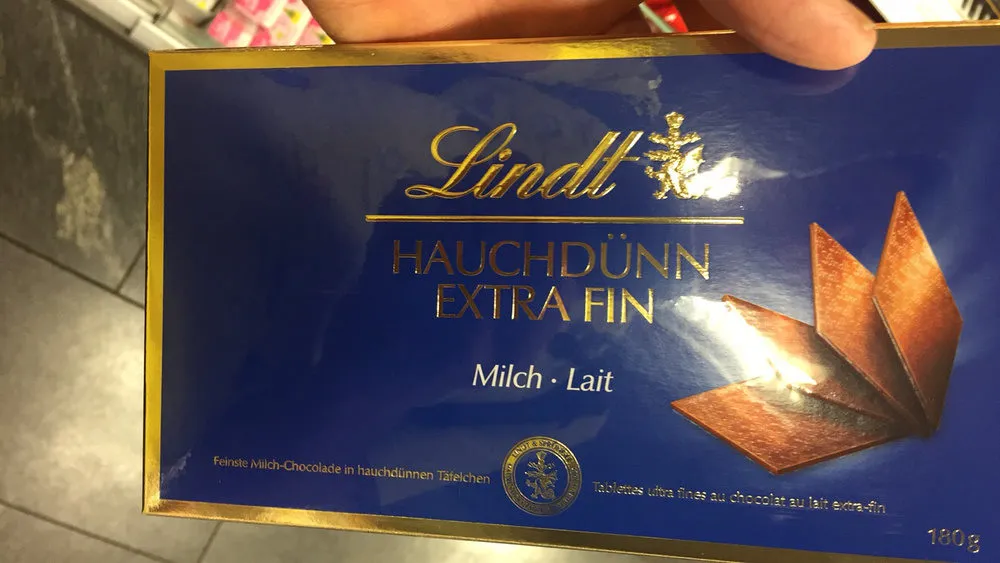 Tablettes ultra fines au chocolat au lait extra fin