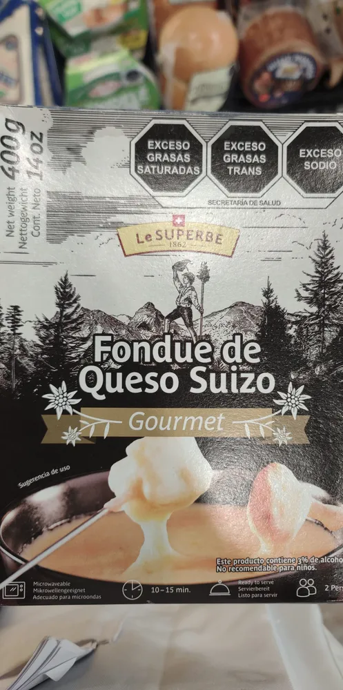 Fondue de queso suizo