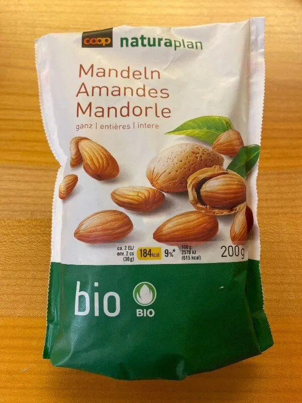 Amandes entières