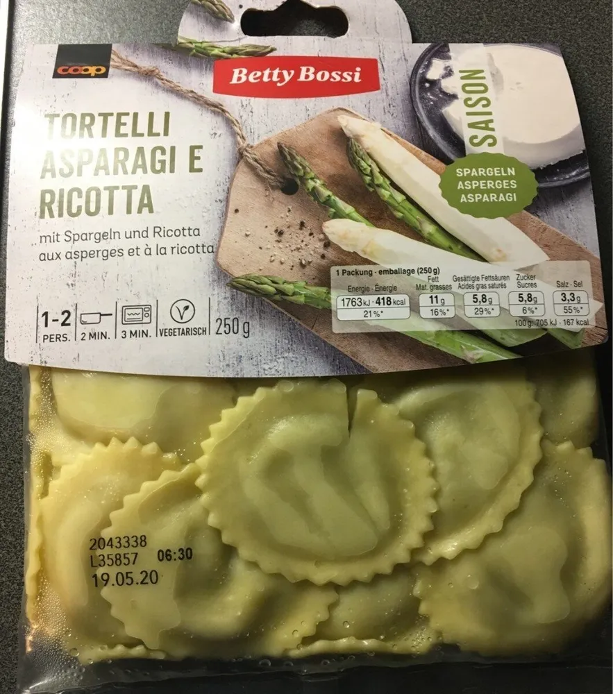 Tortelli aspargagi e ricotta