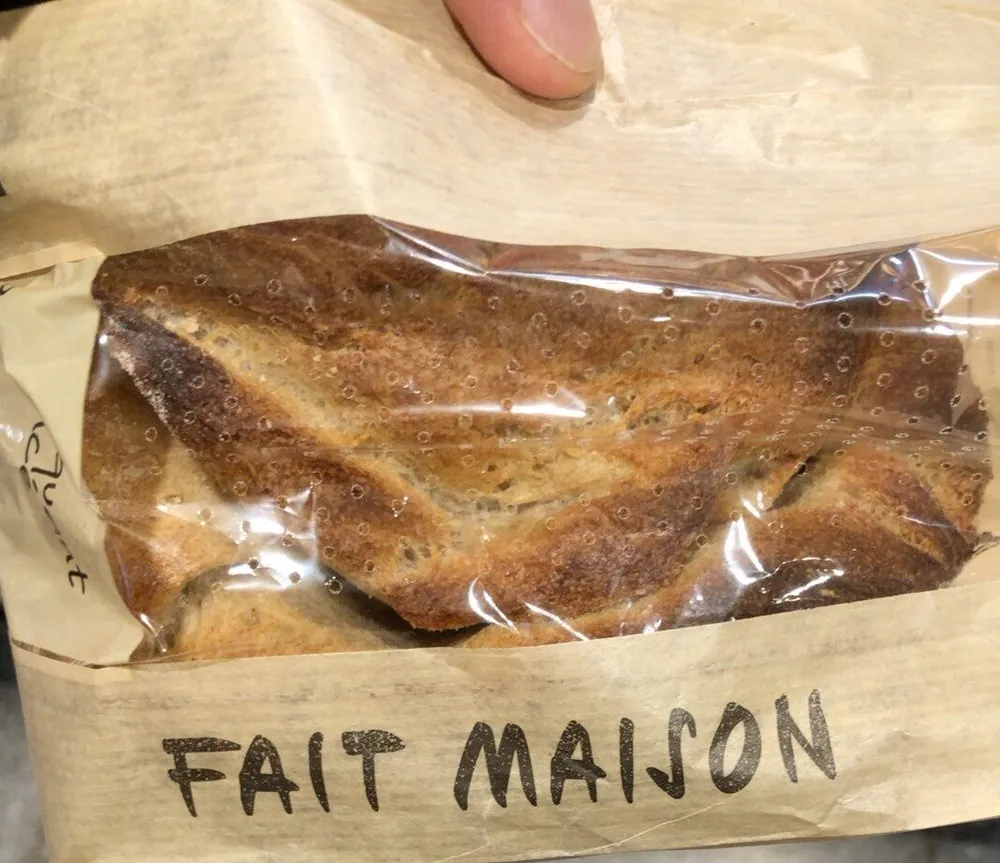 Pain foncé