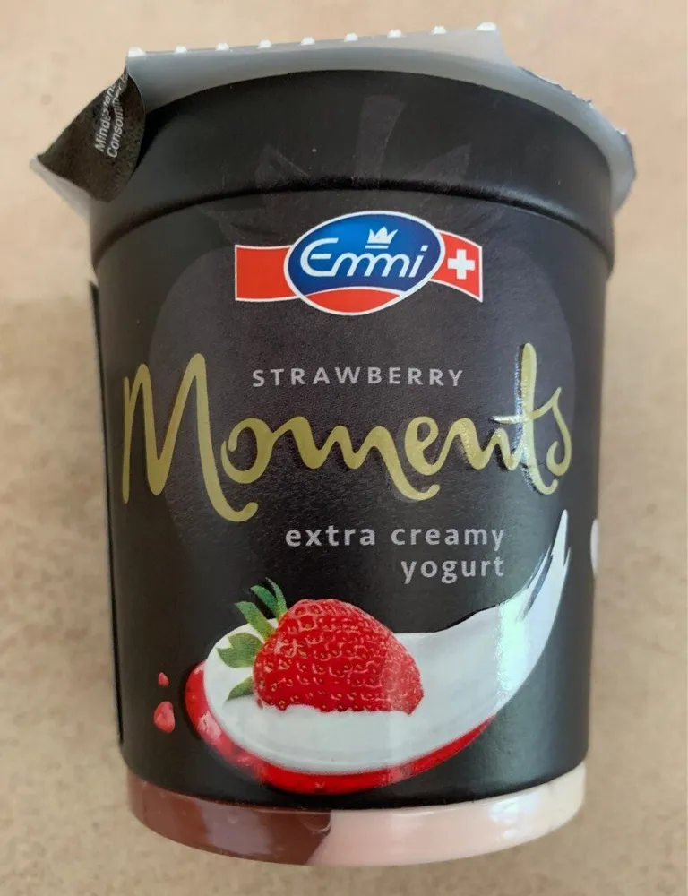 Emmi Strawberry Moments