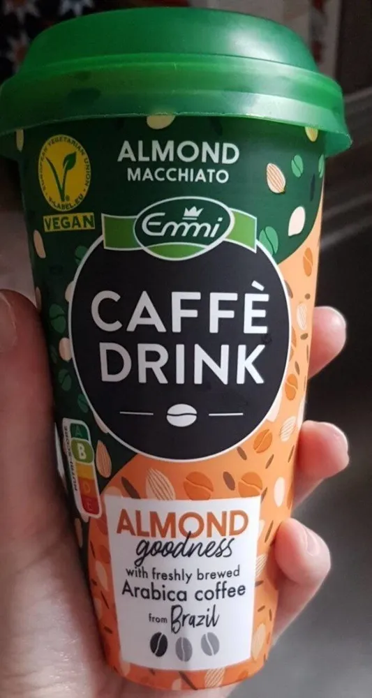 Almond Macchiato Caffè Drink