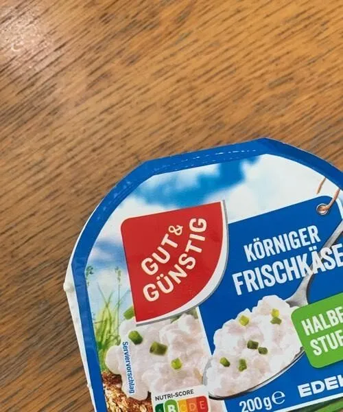 Körniger Frischkäse halbfett