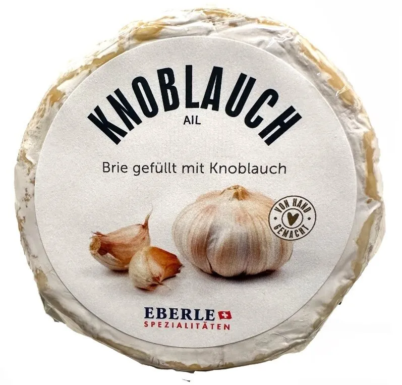 Brie gefüllt mit Knoblauch