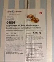 Laugenbrezel mit Butter